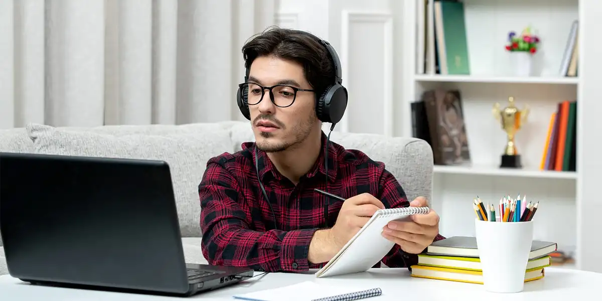 photo of Few Tips for Writing Essays and Dissertations Like a Pro